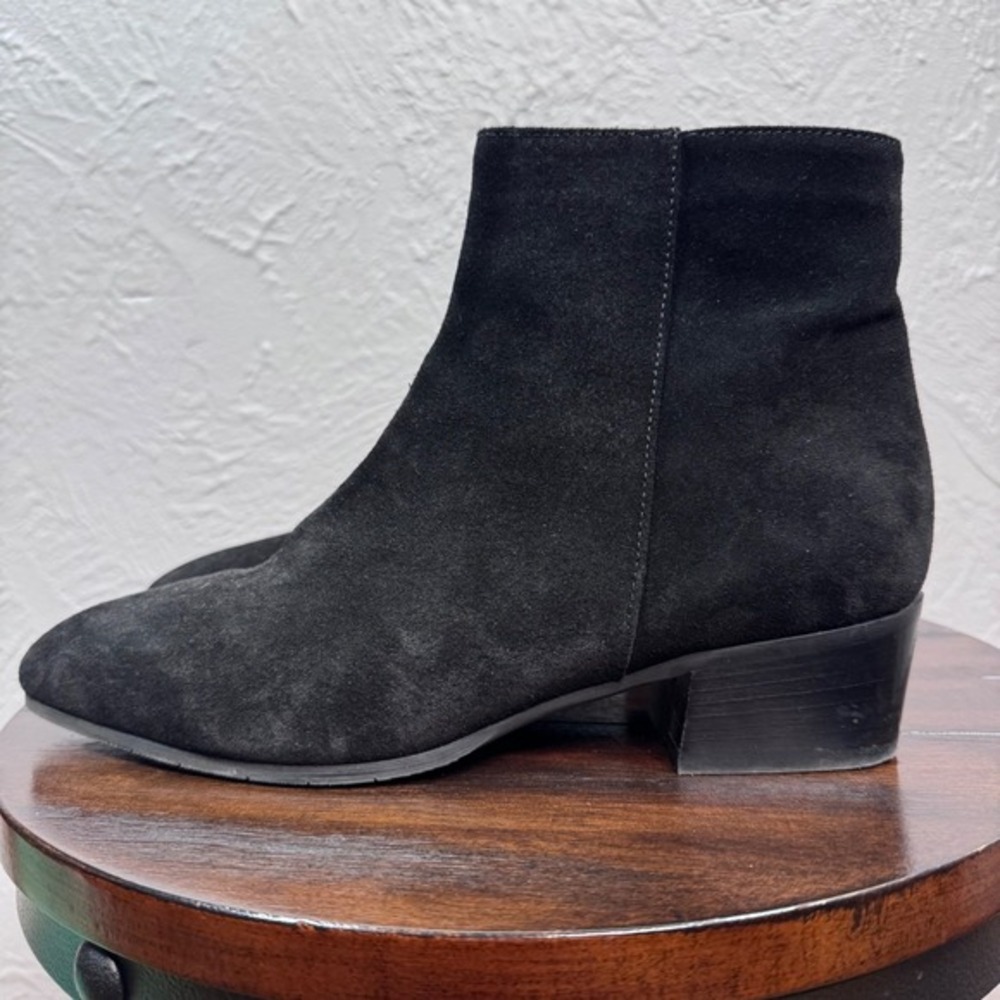 Aquatalia Sz 10 M Reeta Ankle Boot Black Suede Genuine suede 1.6" heel Goth Boho
